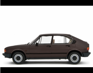 Alfa Romeo Alfasud 1.2 4 Porte 1980 MARRONE TESTA DI MORO Laudoracing 1:18 Resinemodell (Türen, Motorhaube... nicht zu öffnen!)